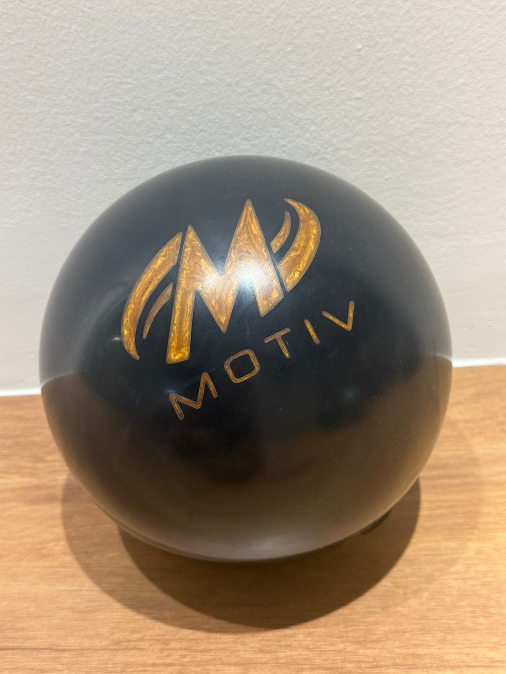 Motiv Black Venom